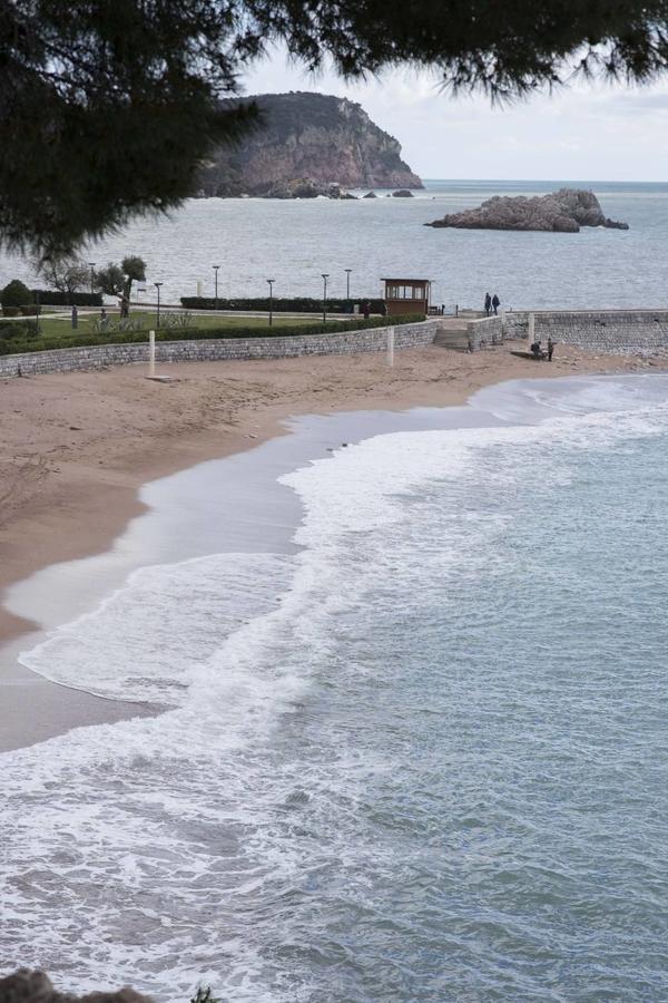 Porodicni Apartment Sveti Stefan Exterior photo